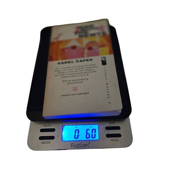 War with the newts by Karl Capek - bantam classic - Picture 6 of 6